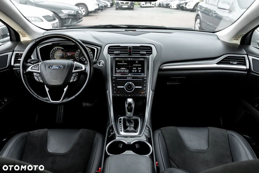 Ford Mondeo 2.0 EcoBoost STart-Stopp Autom Vignale - 28