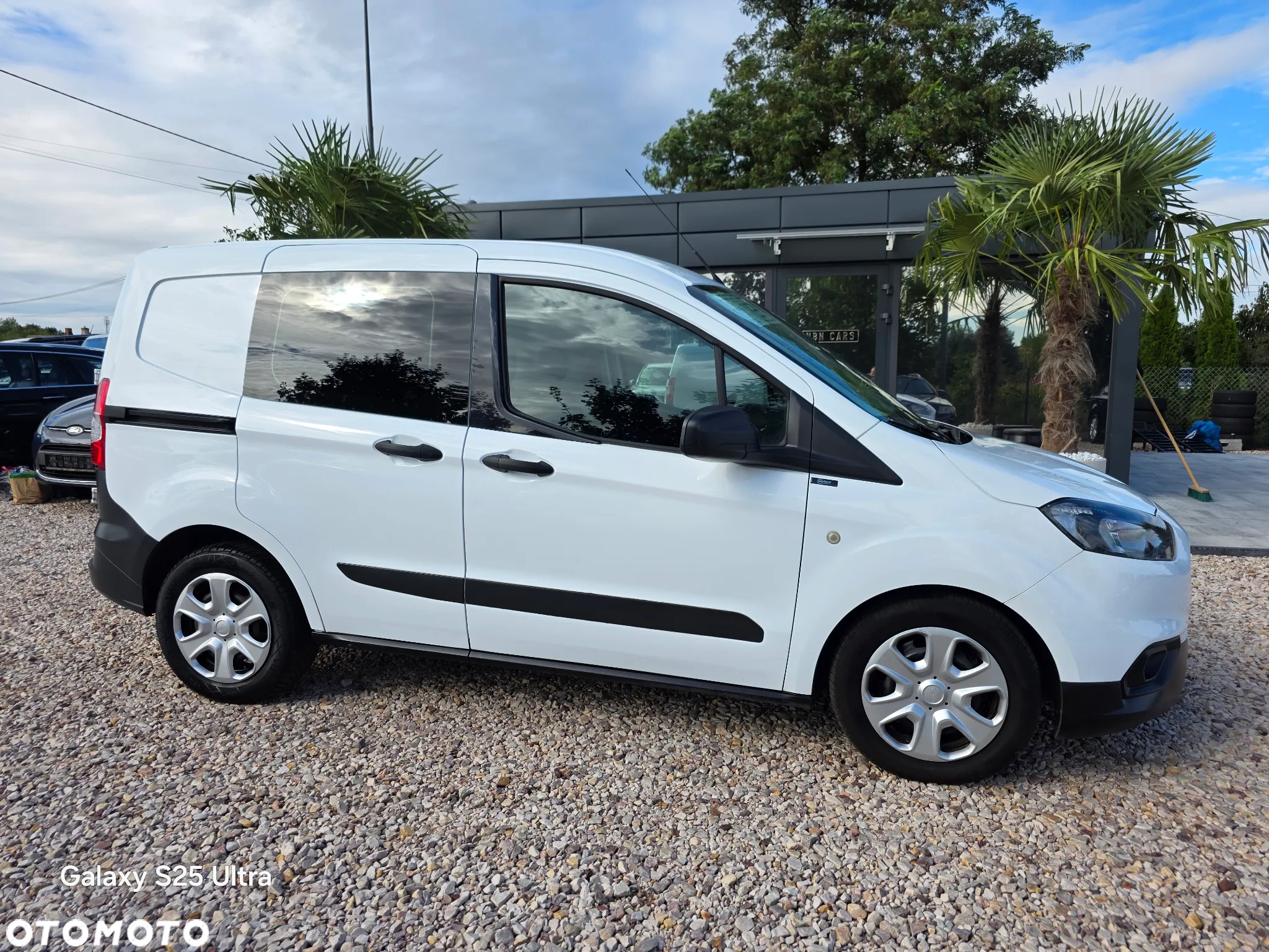 Ford Transit Courier - 7
