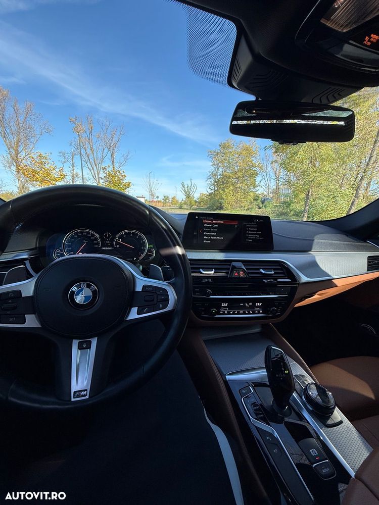 BMW Seria 5 550i xDrive - 9