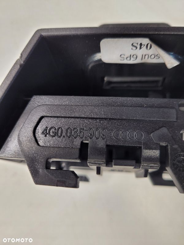 ZAŚLEPKA GNIAZDO AMI AUDI A6 C7 A7 4G0035909 - 4
