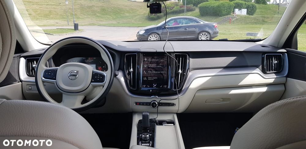 Volvo XC 60 - 6