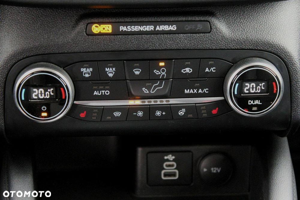 Ford Kuga - 21
