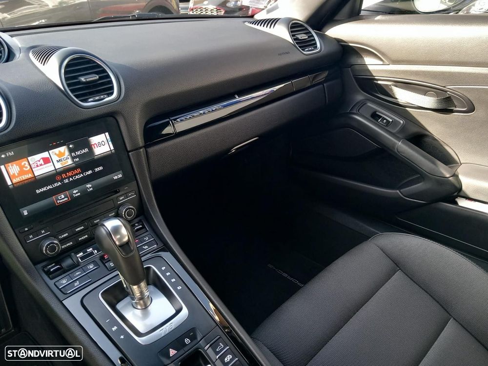 Porsche 718 Boxster 2.0 T PDK - 25