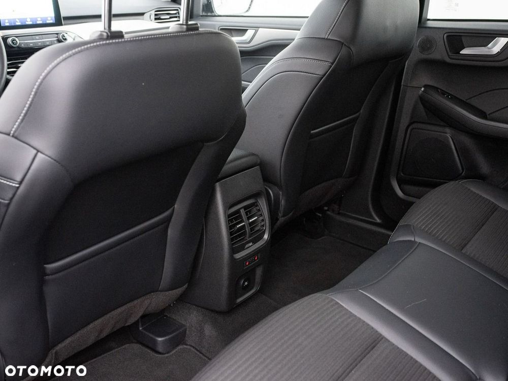 Ford Kuga 2.5 FHEV AWD Titanium X - 27
