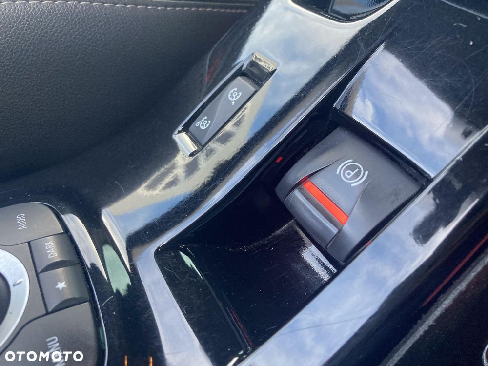 Renault Megane 1.2 16V TCe Energy Bose - 25