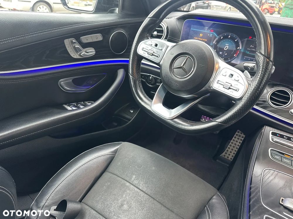 Mercedes-Benz Klasa E 220 d 4-Matic AMG - 24