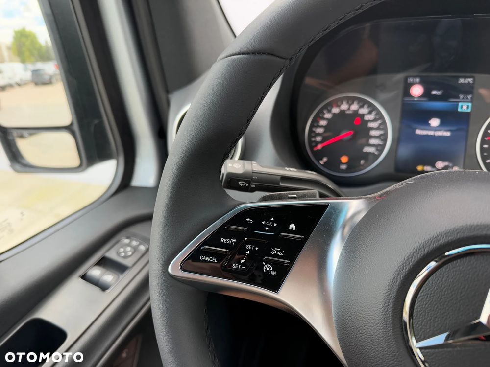 Mercedes-Benz Sprinter - 17