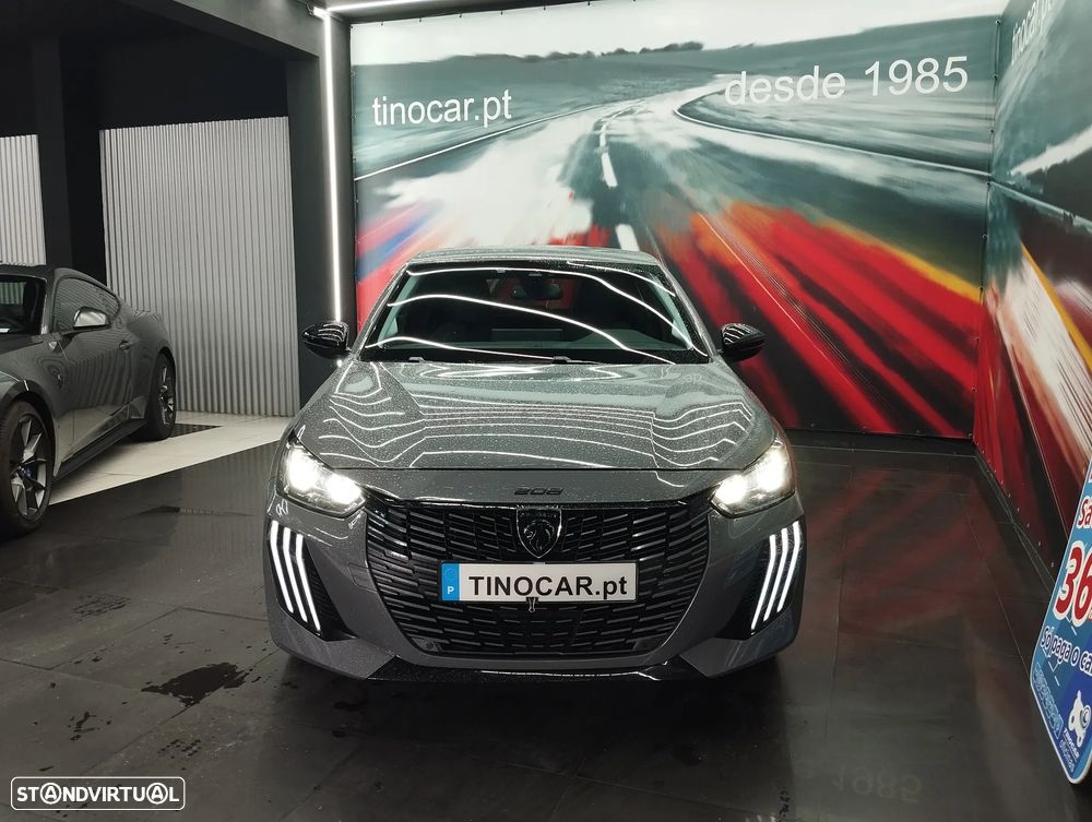 Peugeot 208 1.2 Hybrid Allure e-DCS6 - 8