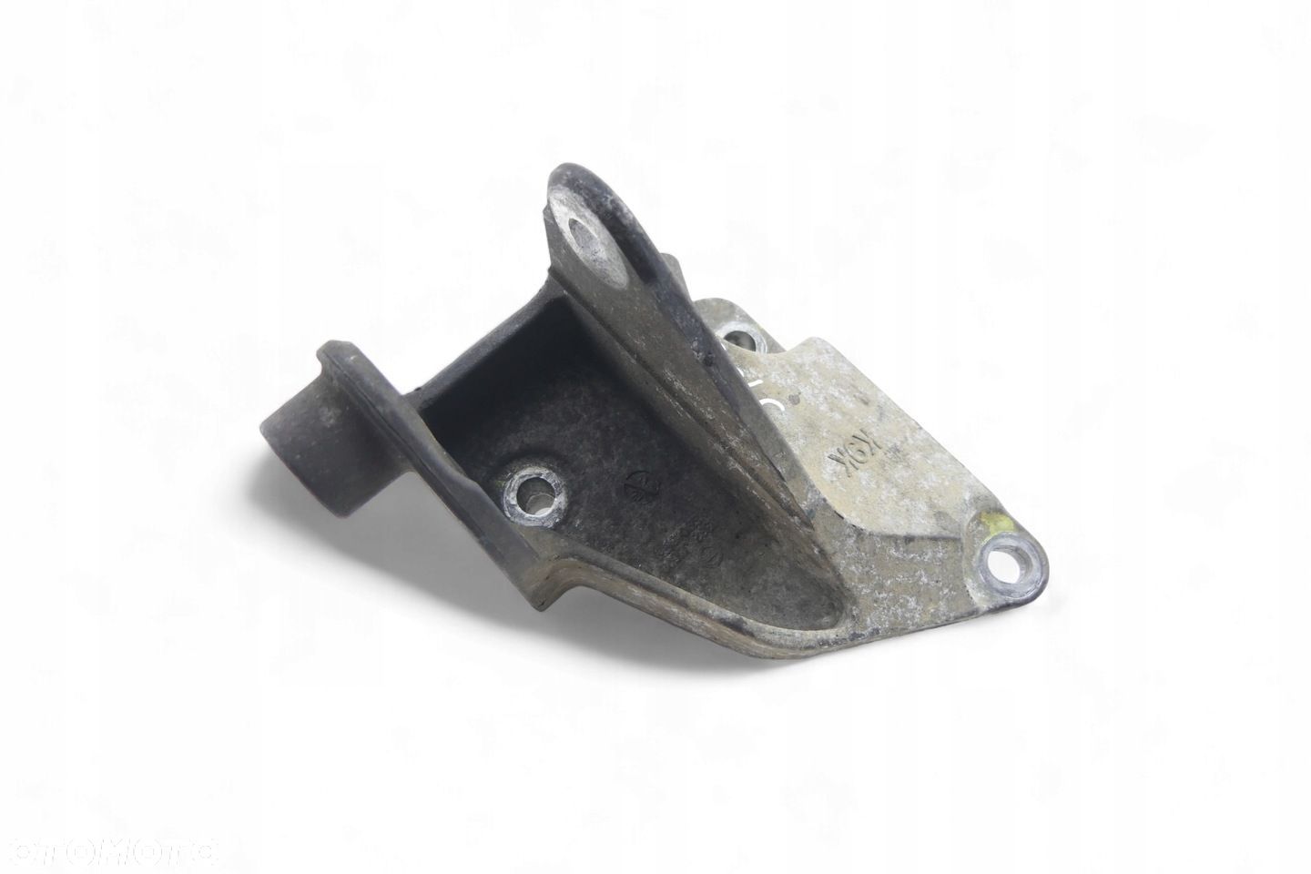 Łapa Wspornik Silnika NISSAN QASHQAI J10 1.5 DCI F6043000 - 1