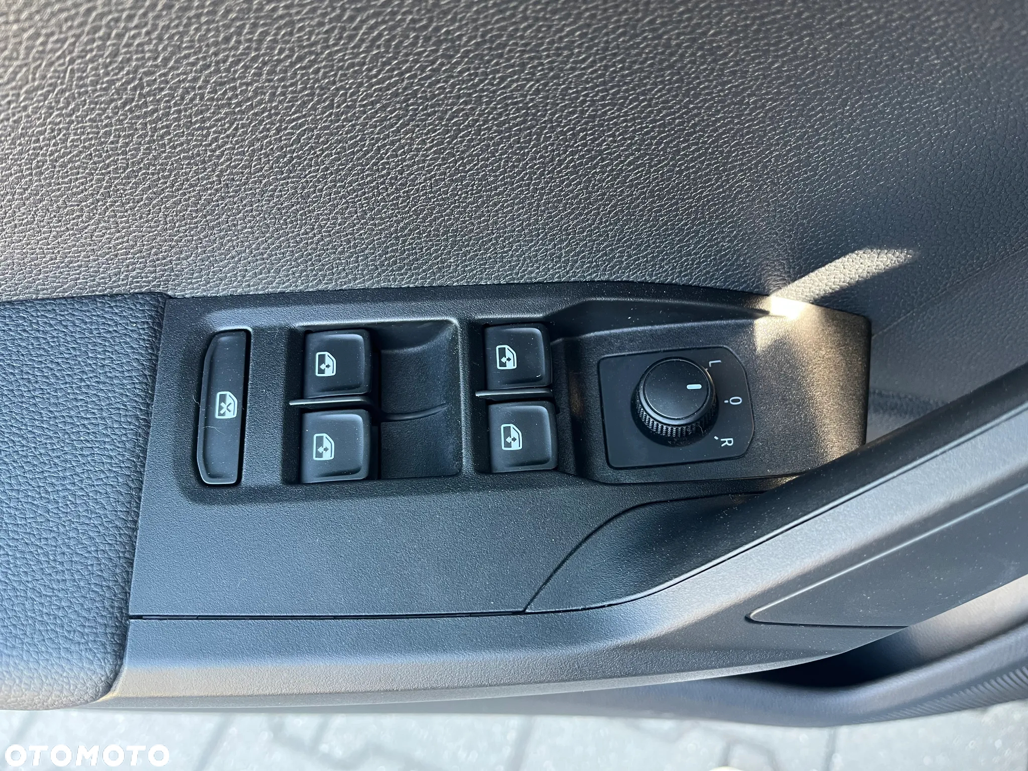 Seat Arona 1.0 Eco TSI DSG Style - 23