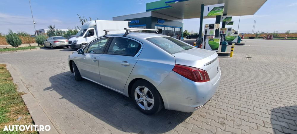 Volkswagen Multivan - 36