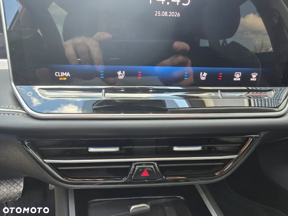 Volkswagen Passat - 9