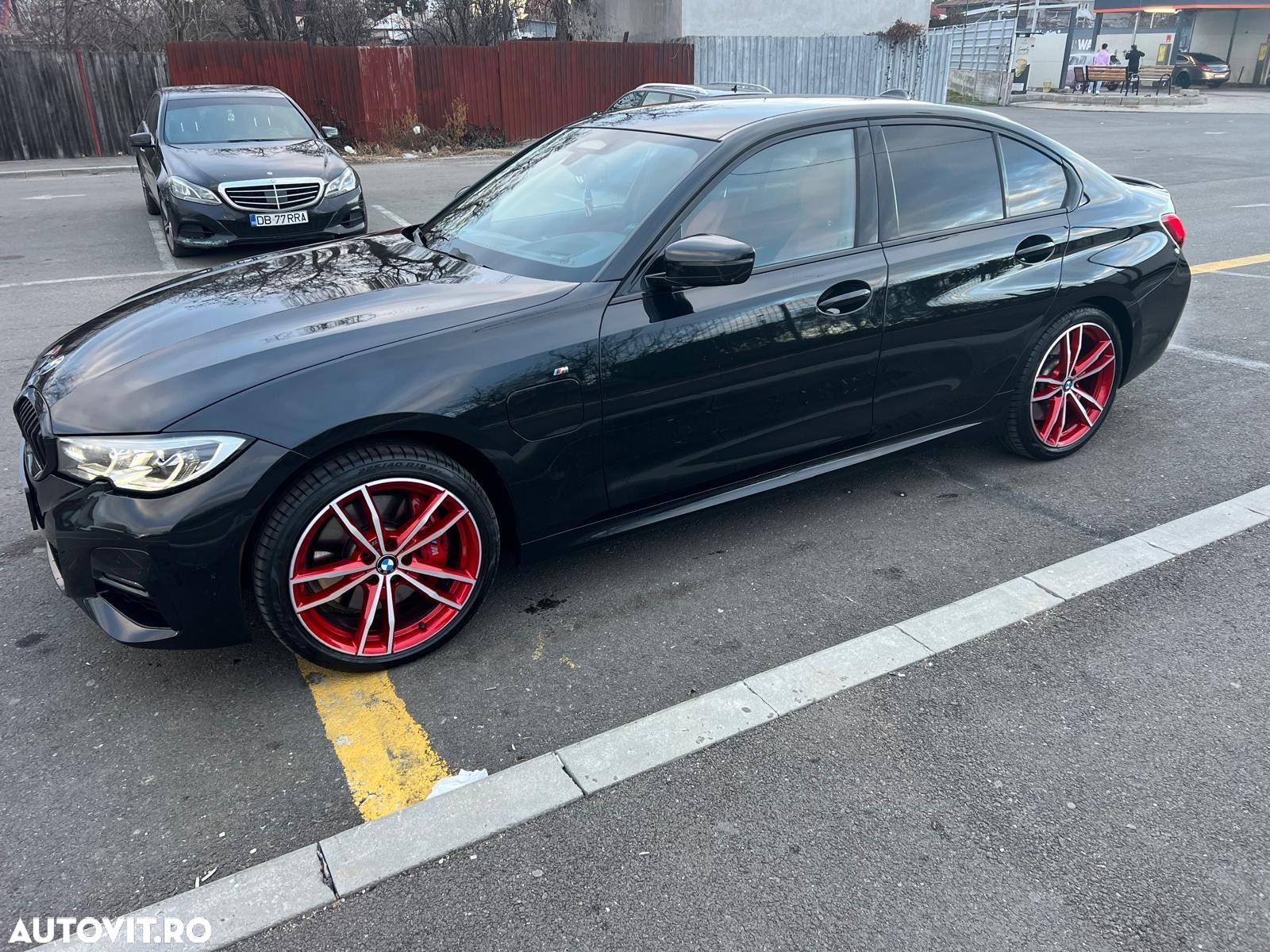 BMW Seria 3 330e Aut. M Sport - 12