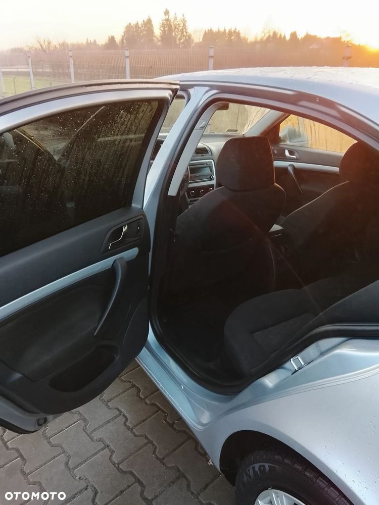 Skoda Octavia 1.6 - 35