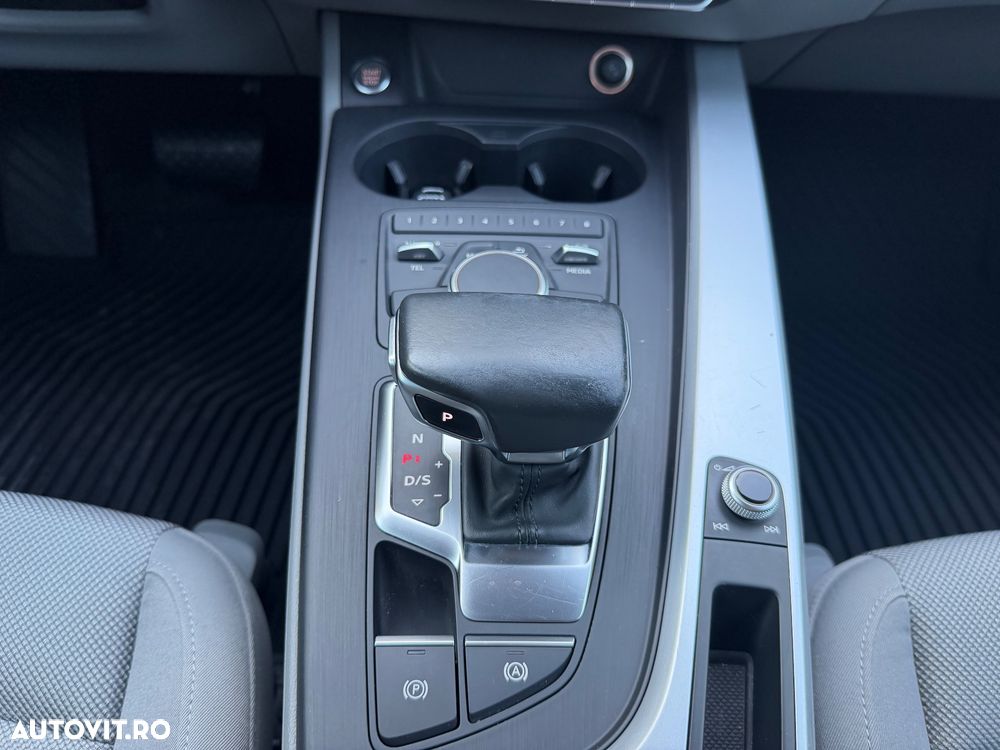 Audi A4 Limuzina 2.0 TDI S tronic - 24