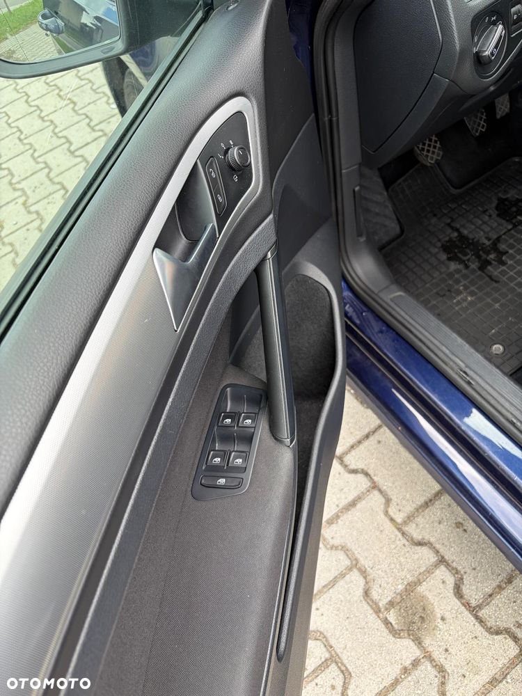 Volkswagen Golf - 13