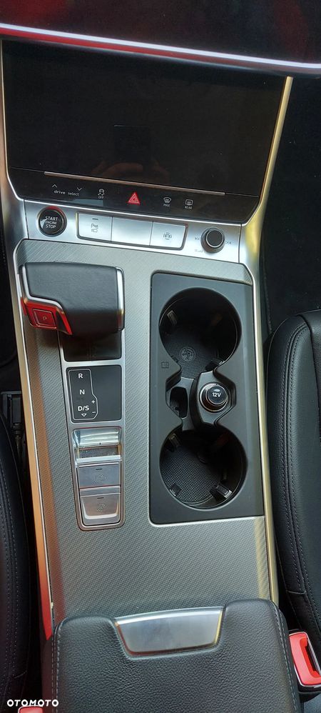 Audi A6 Avant 40 TDI quattro S tronic - 25