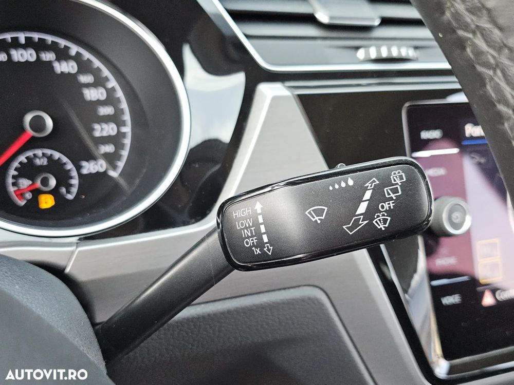 Volkswagen Touran 1.5 TSI ACT OPF Comfortline - 31