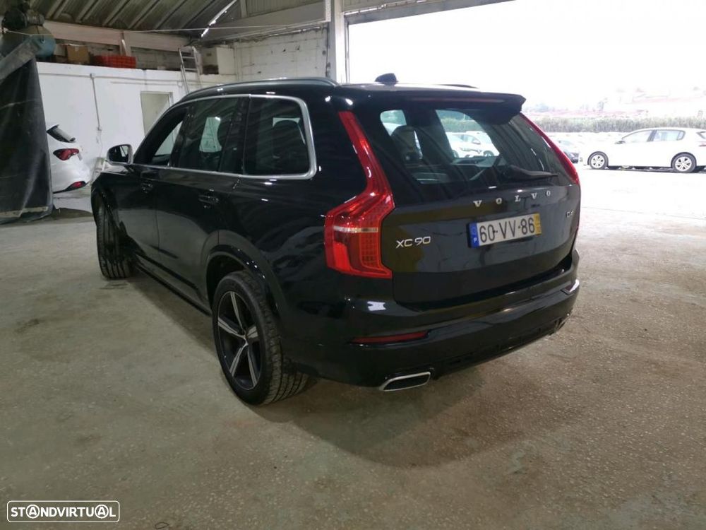 Volvo XC 90 2.0 D4 R-Design - 22