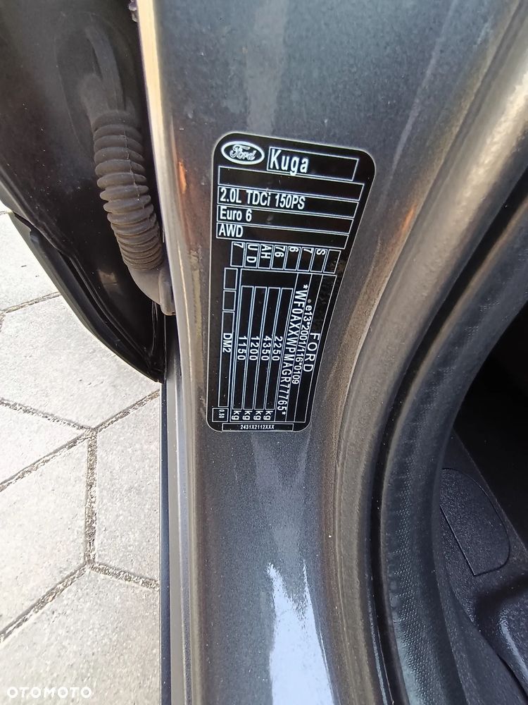 Ford Kuga 2.0 TDCi 4x4 Titanium - 25