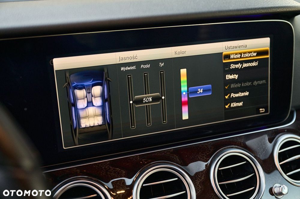 Mercedes-Benz Klasa E 220 d 9G-TRONIC - 35