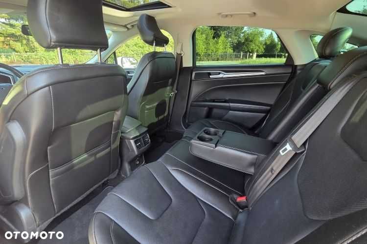 Ford Fusion - 6