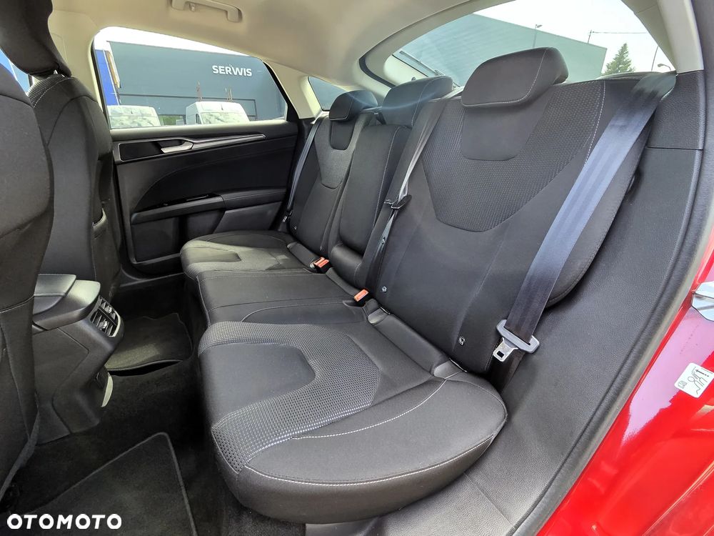 Ford Mondeo 2.0 EcoBlue Titanium - 25