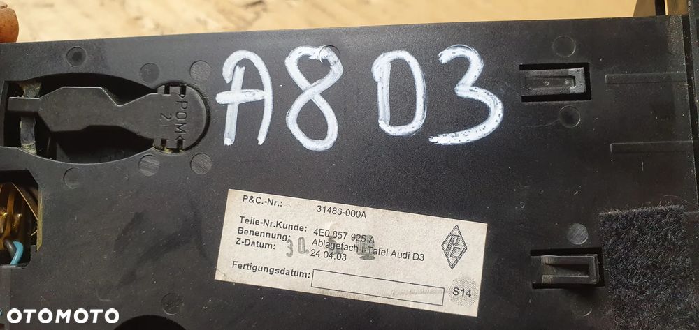 Schowek półka na karty wizytównik podświetlany Audi A8 D3 4E0857925A - 4