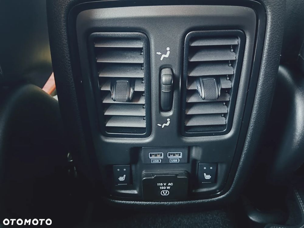 Dodge Durango 6.4 SRT - 32