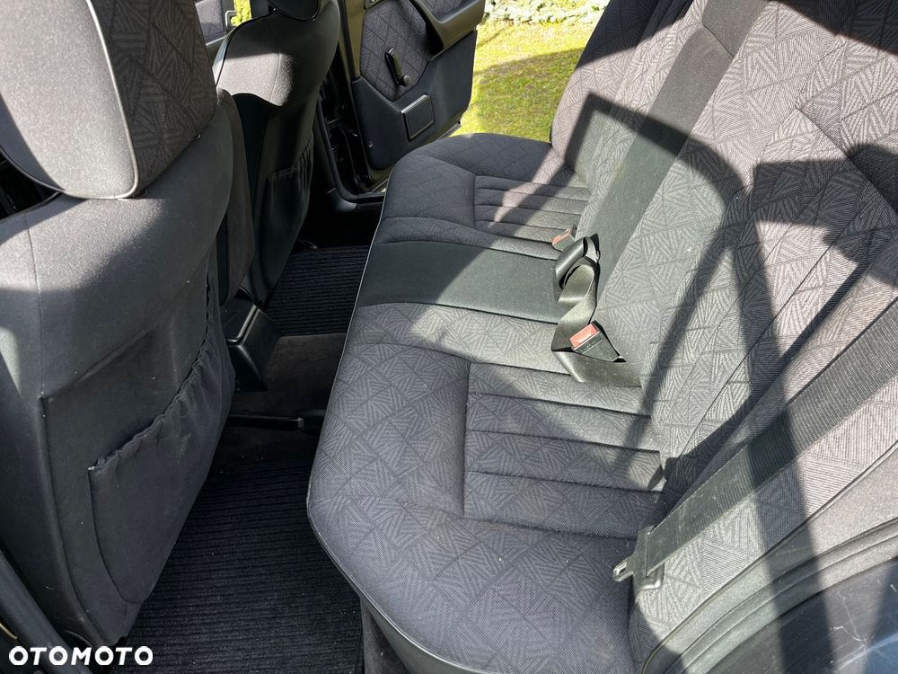 Mercedes-Benz Klasa E 250 T Diesel - 31