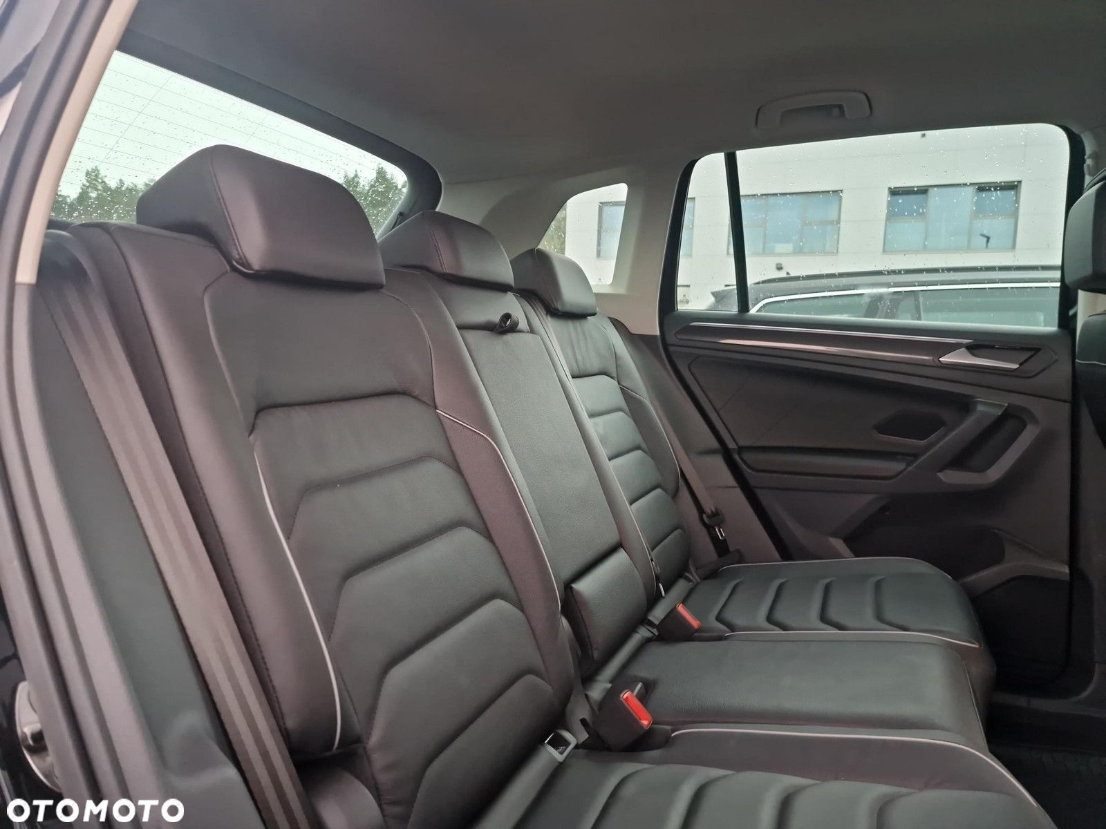 Volkswagen Tiguan 2.0 TSI 4Mot Elegance DSG - 23