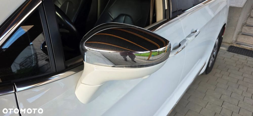 Chrysler Pacifica - 24