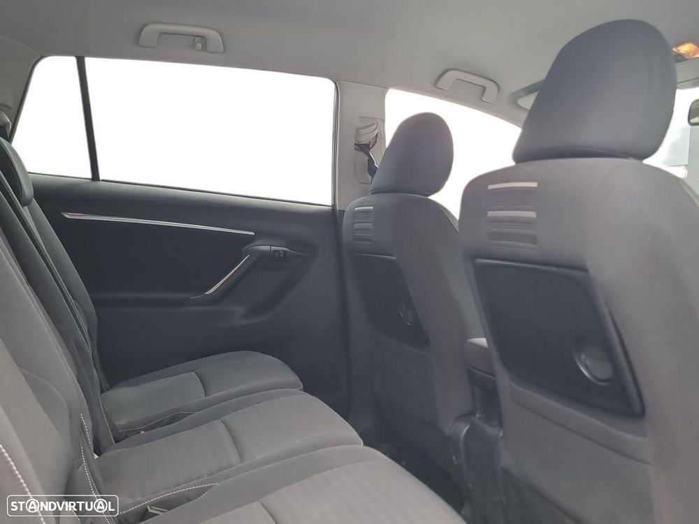 Toyota Verso 1.6 D-4D Comfort - 8