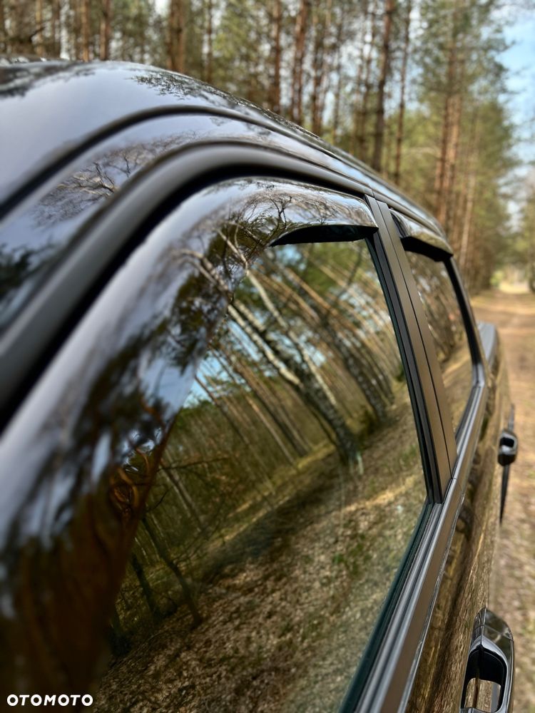 RAM 1500 5.7 Crew Cab Shortbed Laramie Black - 10