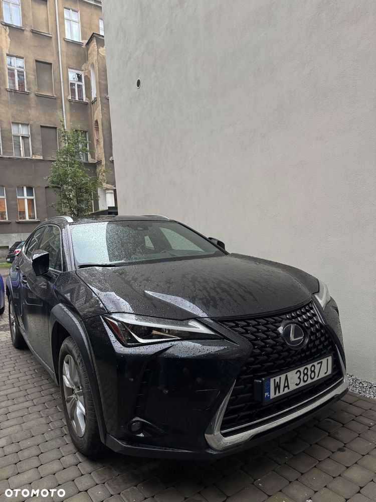 Lexus UX 250h Business Edition - 8
