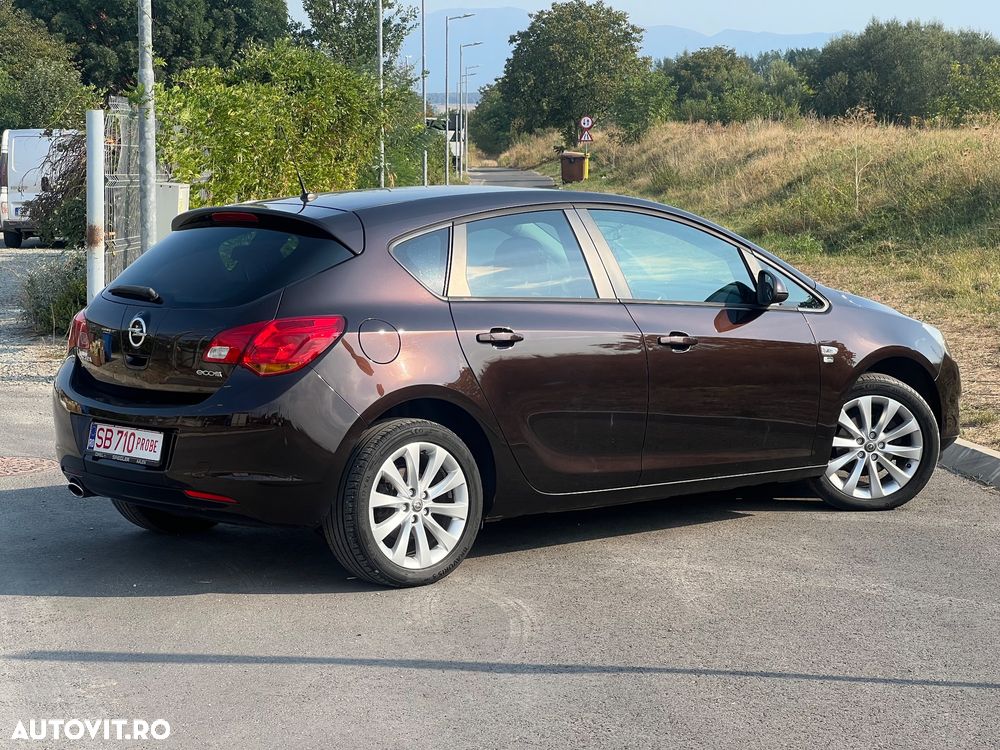 Opel Astra 1.4 Turbo Enjoy - 2