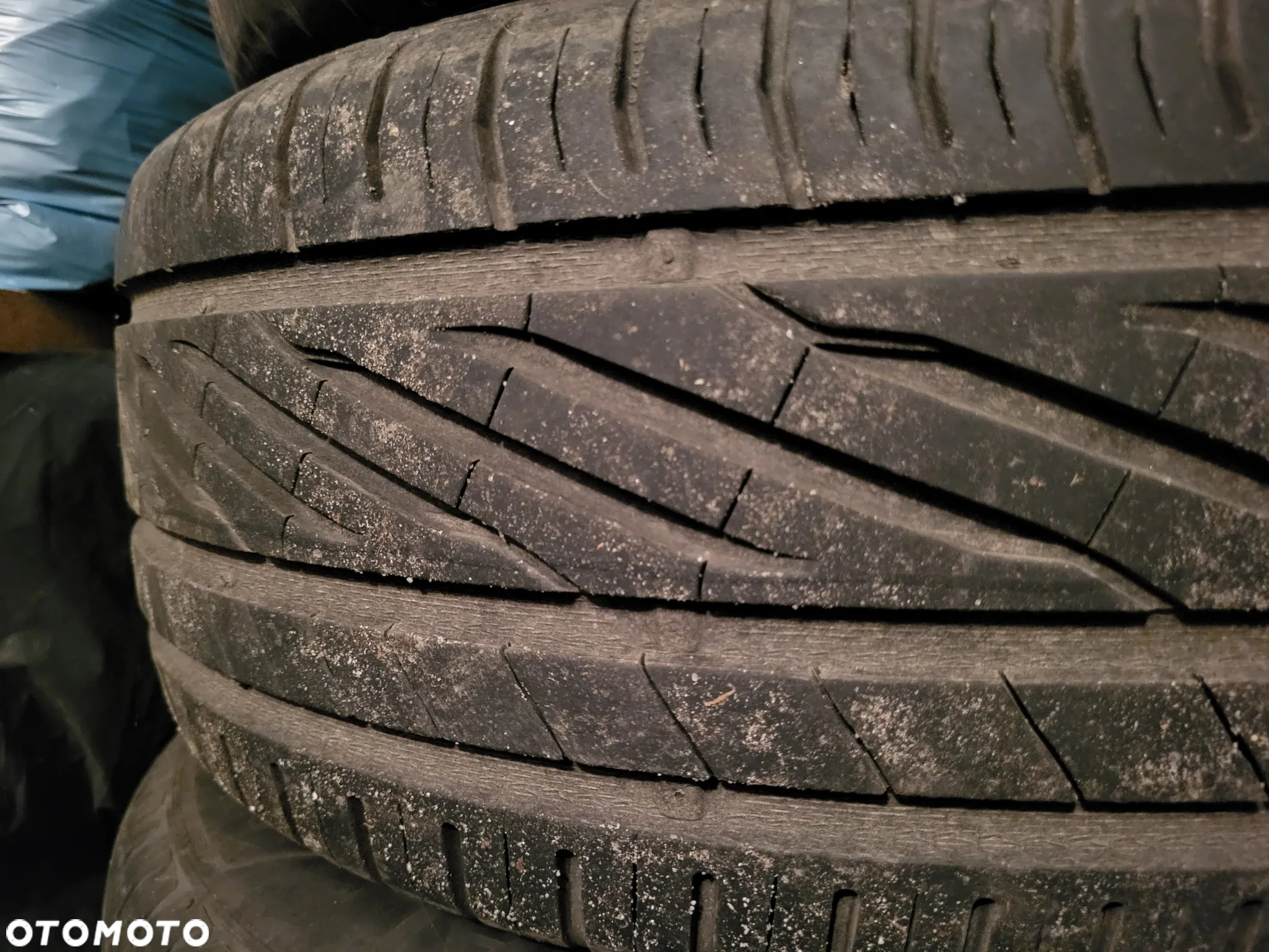 BMW Seria 5 520i - 24