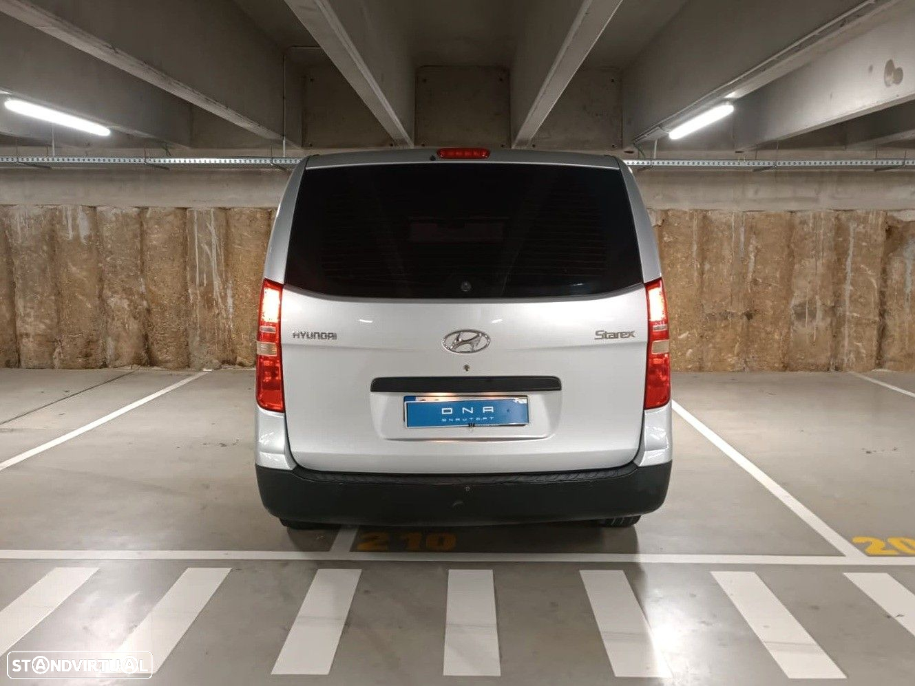 Hyundai H-1 - 4