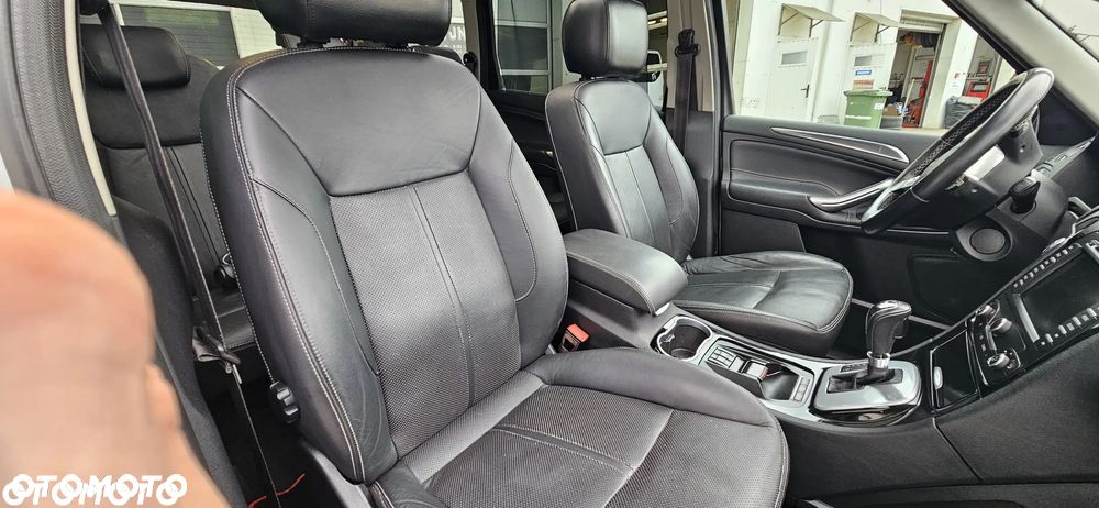 Ford S-Max - 27