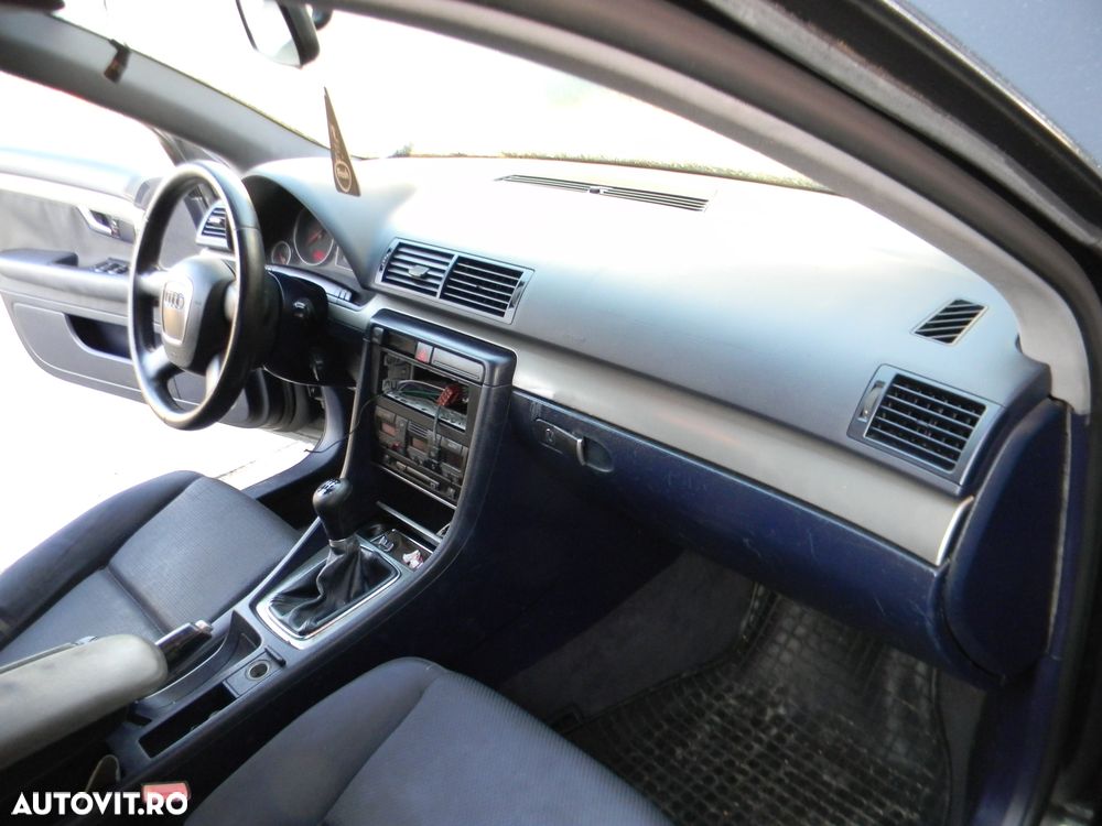 Dezmembrari  Audi A4 B6 (8E)  2000  > 2004 1.9 TDI Motorina - 24