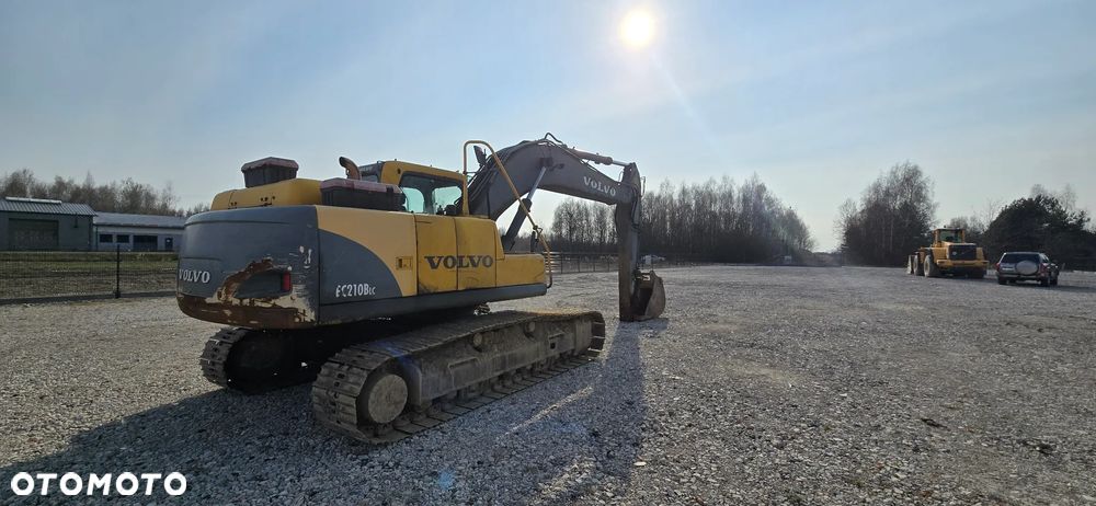 Volvo EC210BLC - 12