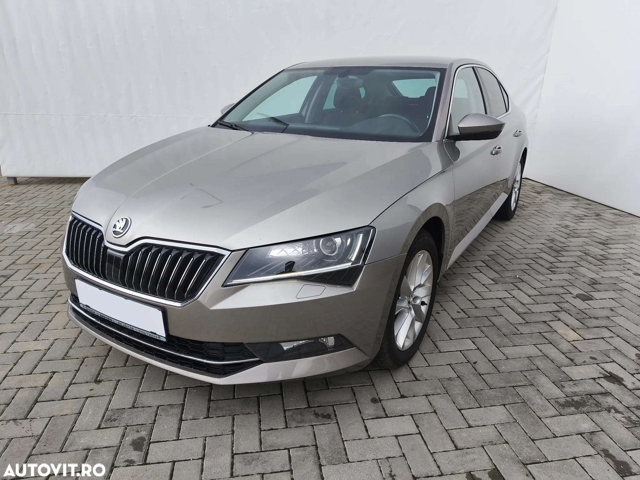 Skoda Superb 2.0 TDI 4X4 Ambition - 2