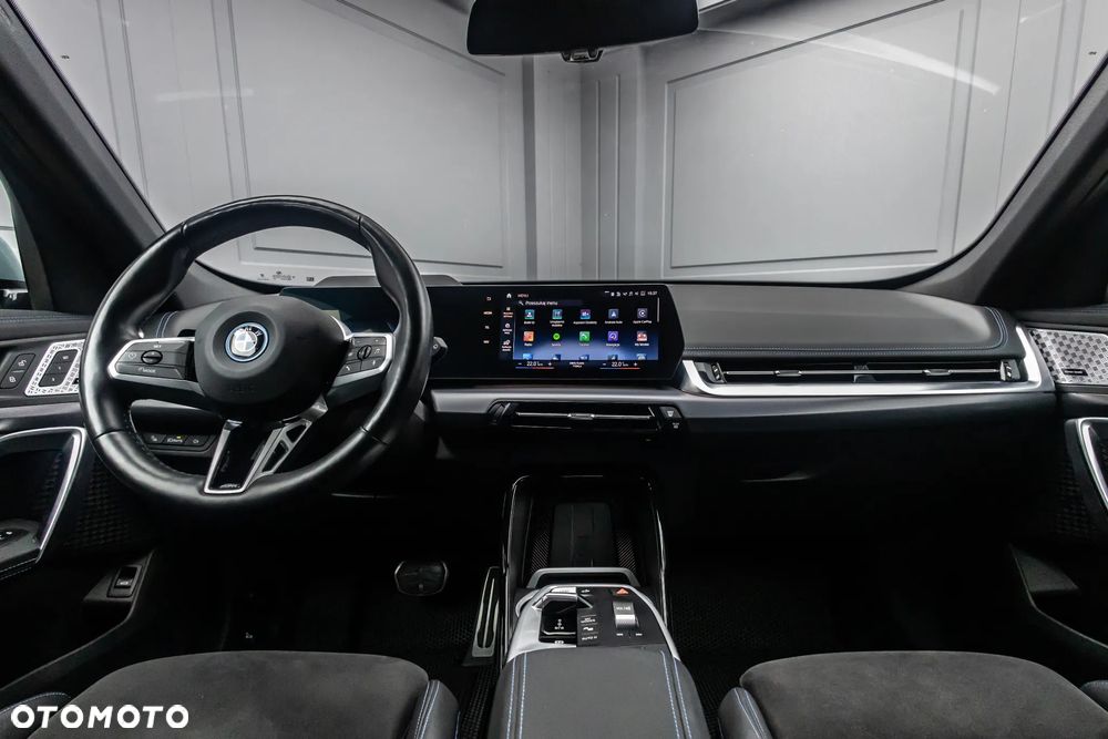 BMW iX1 xDrive30 66.5kWh M Sport - 37