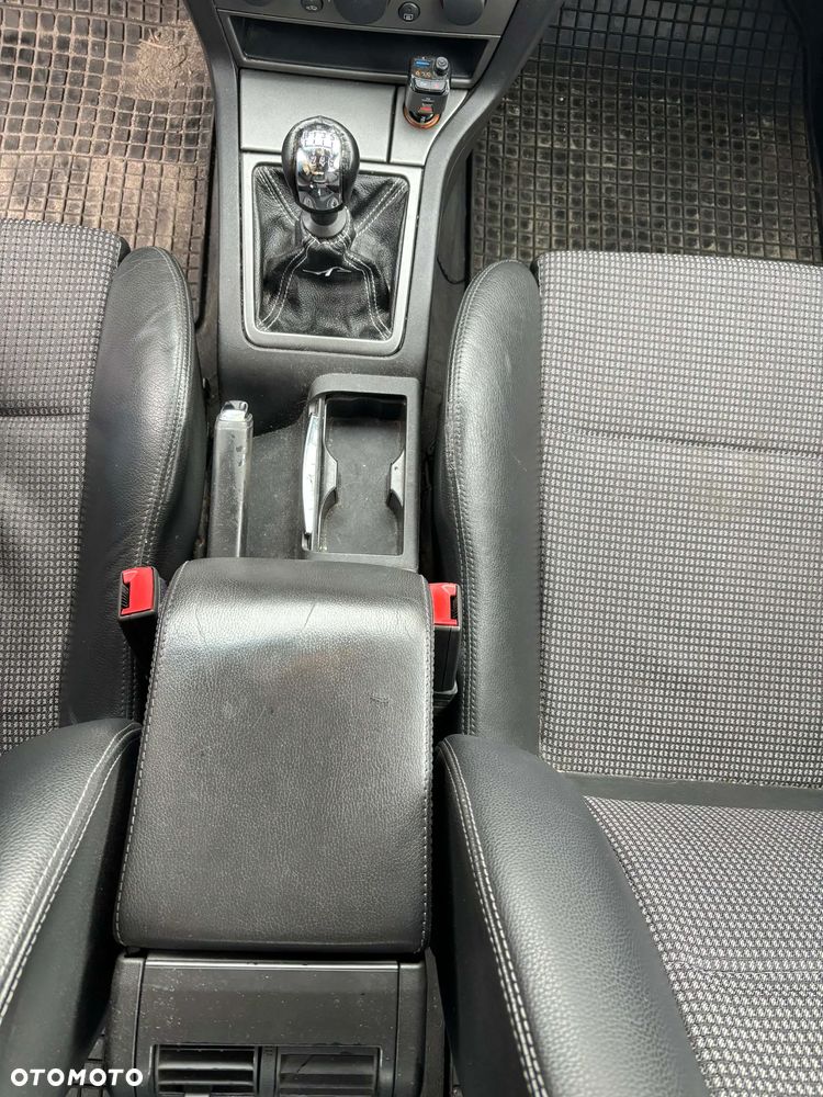 Opel Vectra 1.9 CDTI Sport / GTS - 8