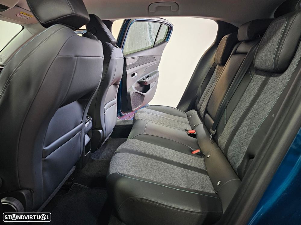 Peugeot 408 1.6 Hybrid Allure e-EAT8 - 14