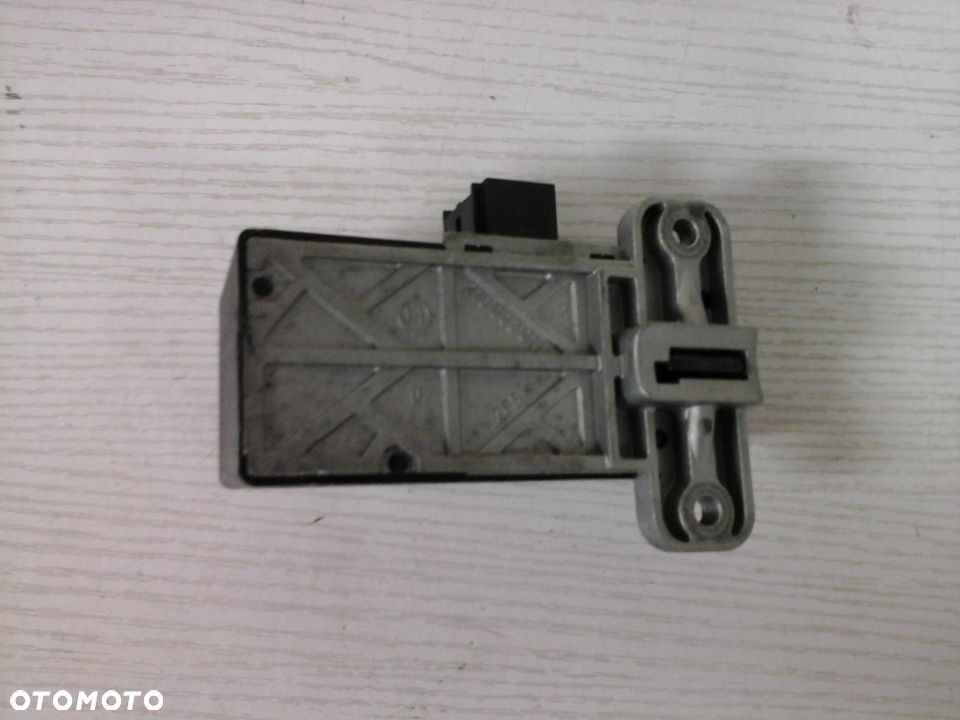 BLOKADA KIEROWNICY RYGIEL VW PASSAT B7 automat 216002011 - 2