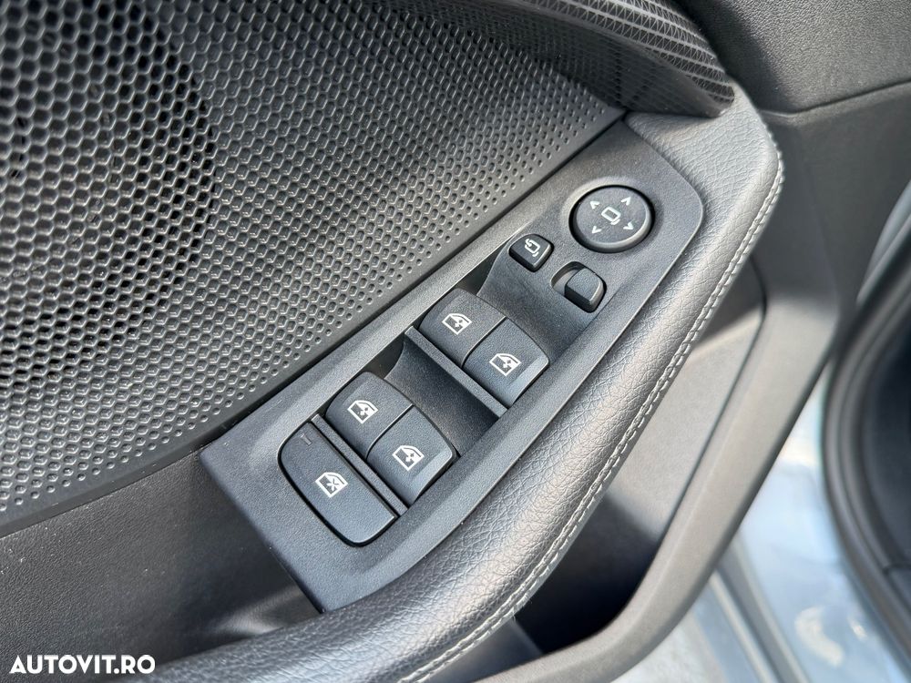 BMW Seria 1 118i Aut. Luxury Line - 23