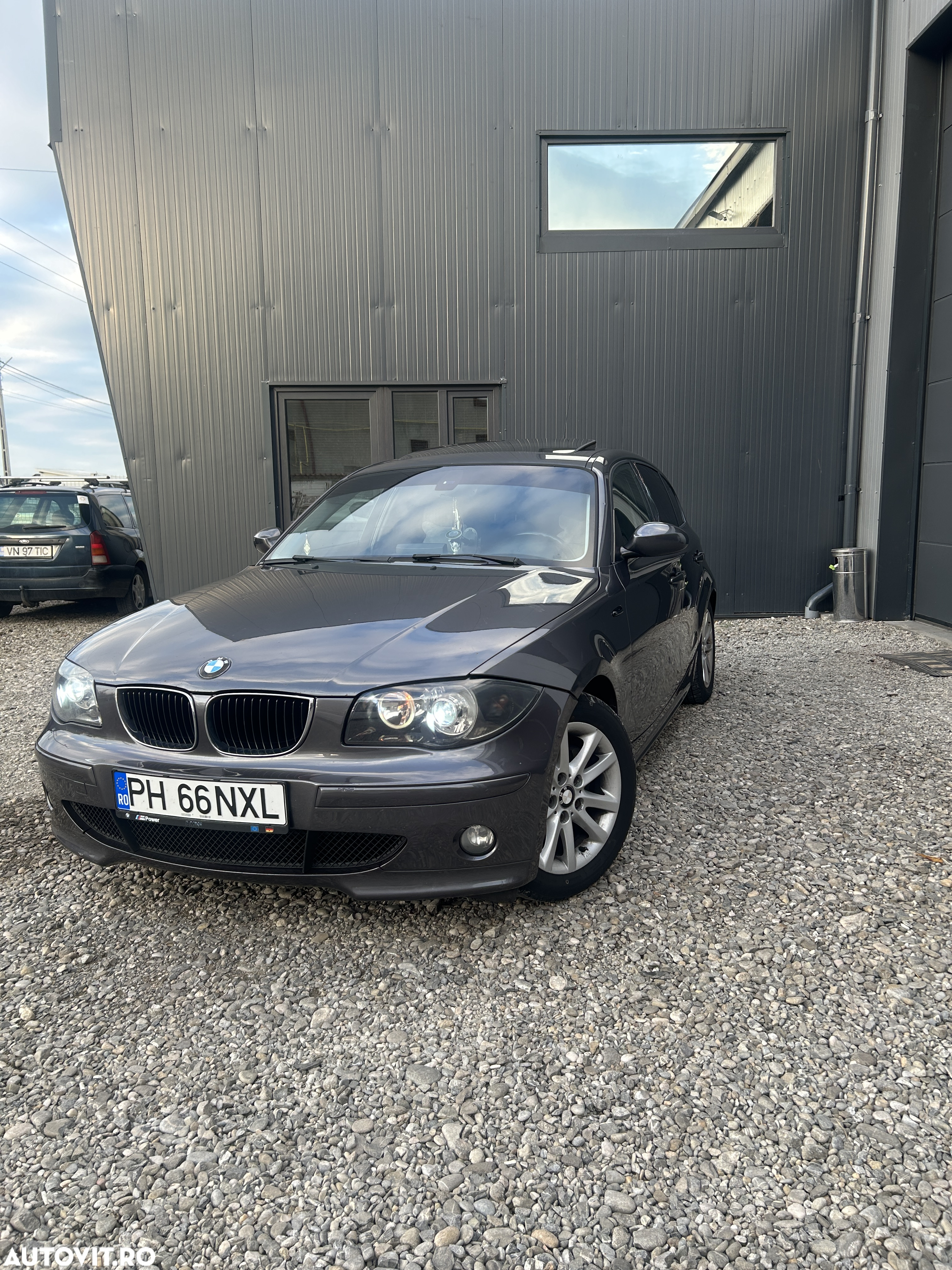 BMW Seria 1 120d Aut. - 4