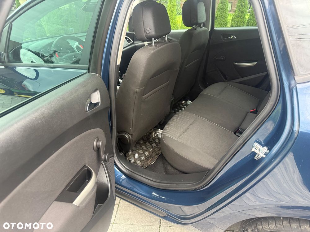 Opel Astra 1.4 T Edition 150 - 22