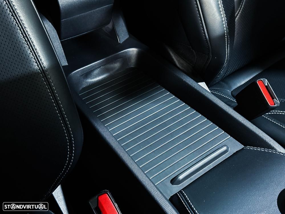 Ford Mustang Mach-E 75.7 kWh Base - 33